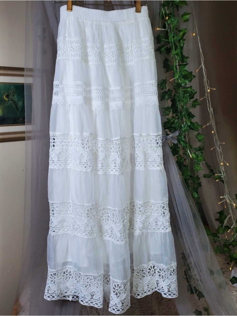 Commense White Crochet Lace Maxi set Long Sleeves - Picture 7 of 9